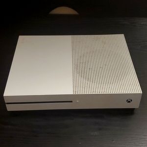 Xbox One s